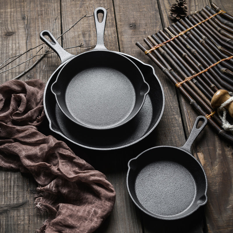 Happiness CAST IRON SET - 3 pans with 2 glass lids - Pre Seasoned