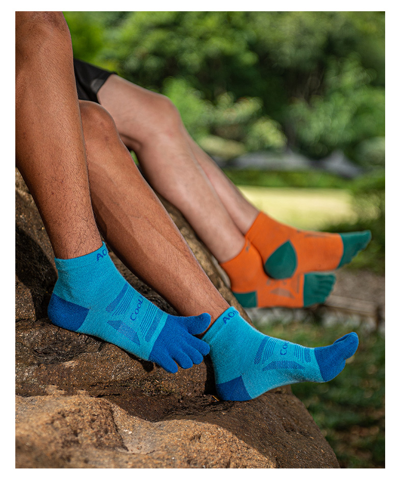 Aonijie Running TOE SOCKS 3 Pairs Model no. E4838 - LARGE