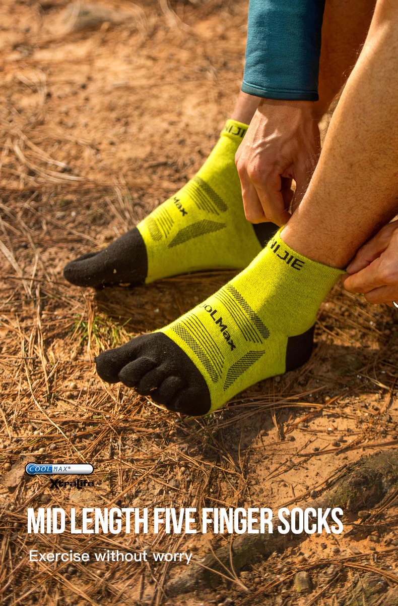 Aonijie E4840 SPORTS FIVE FINGER SOCKS Set of 3 Model no. E4840 QUARTER